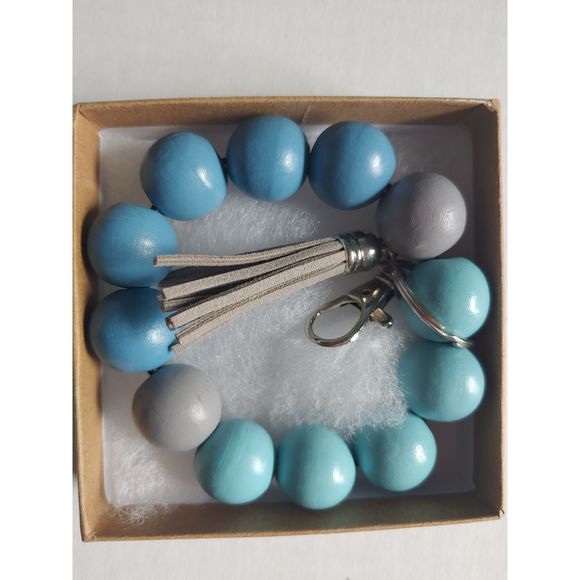 Handmade Jewelry - Wrislet Key Holder handmade